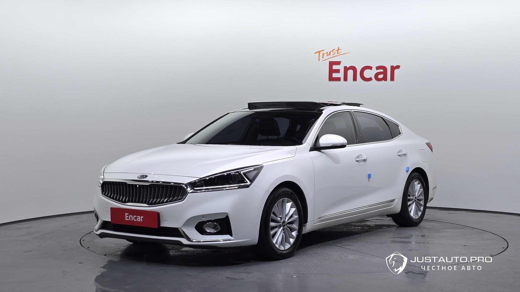 Автомобиль Kia K7