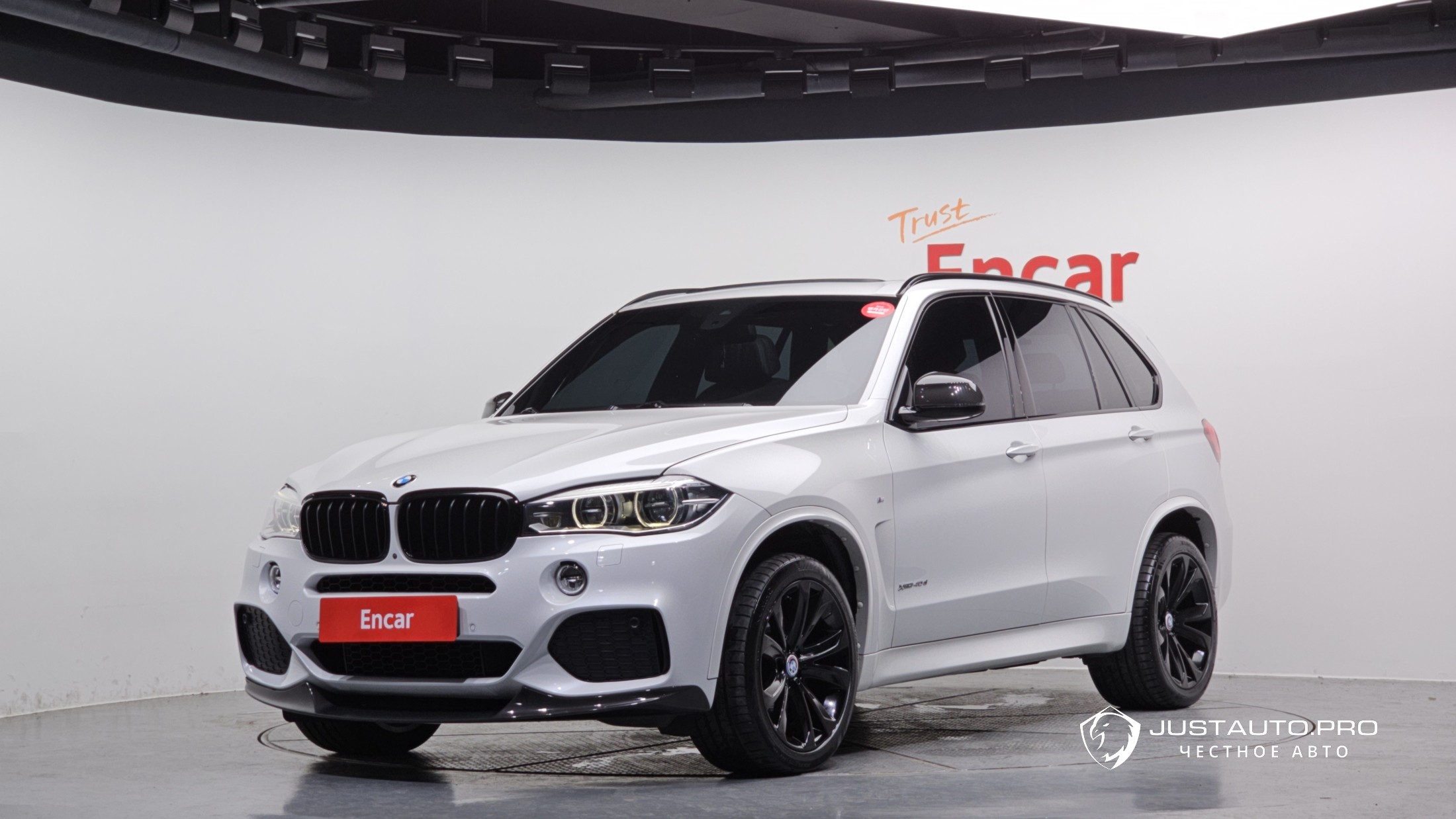 Автомобиль BMW X5