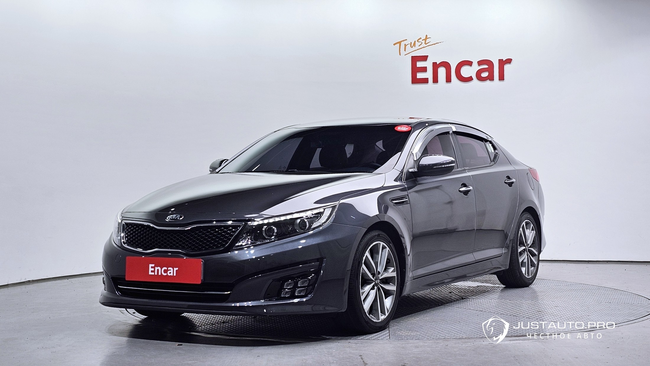 Автомобиль Kia K5