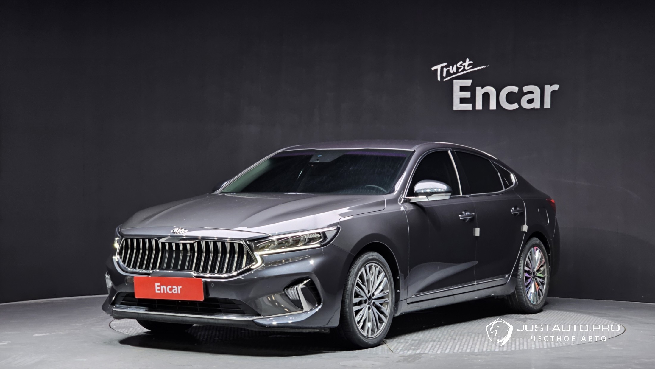 Автомобиль Kia K7