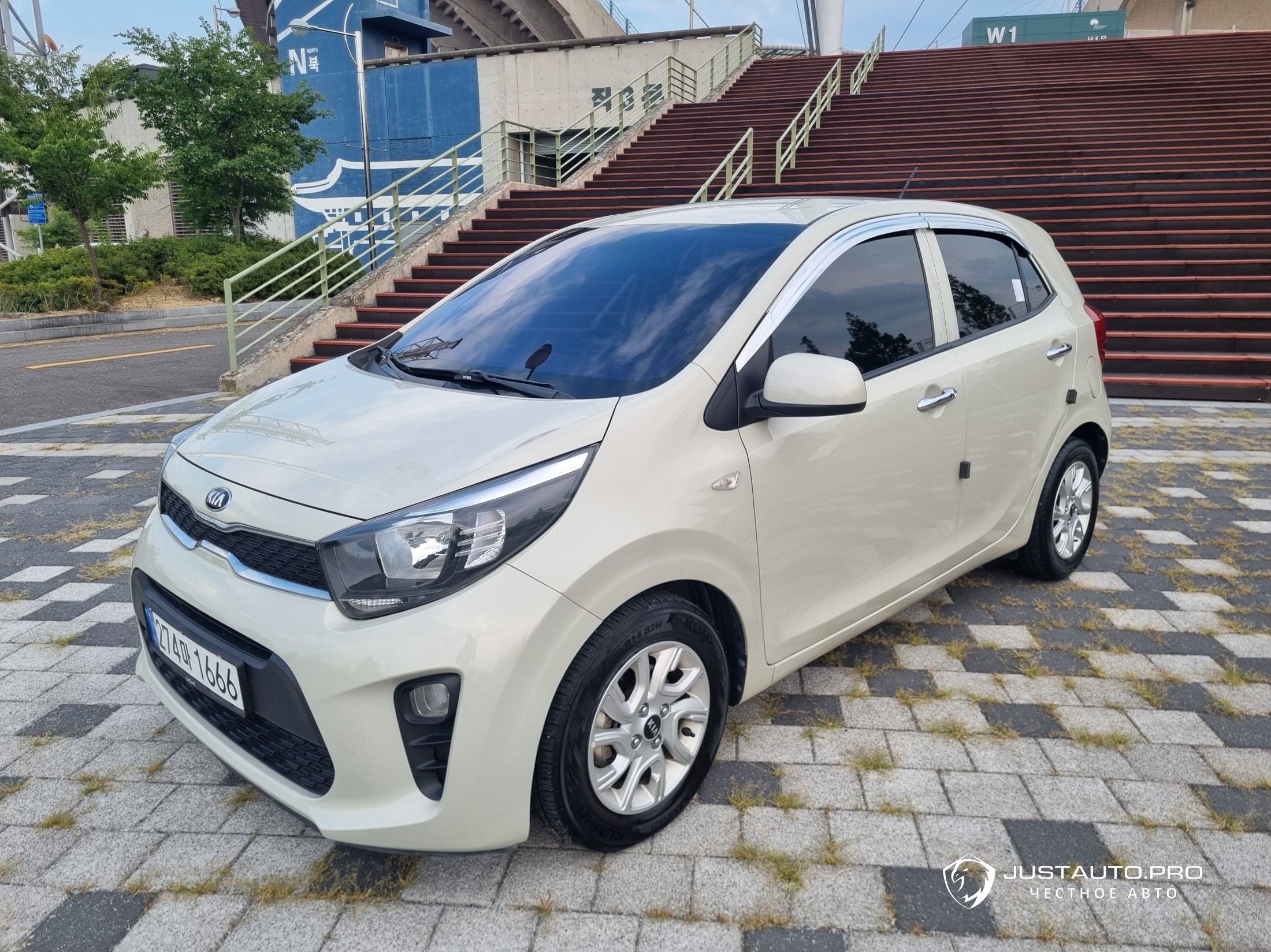 Автомобиль Kia morning