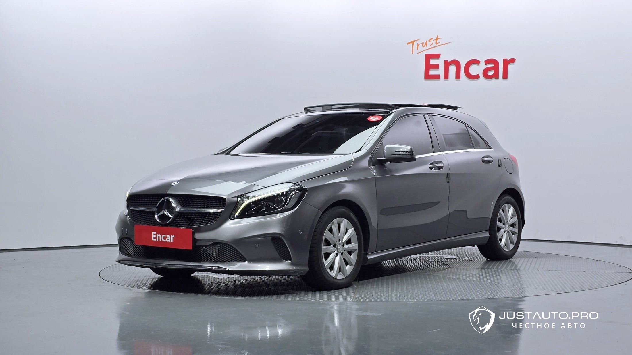 Автомобиль Mercedes-Benz A-Class