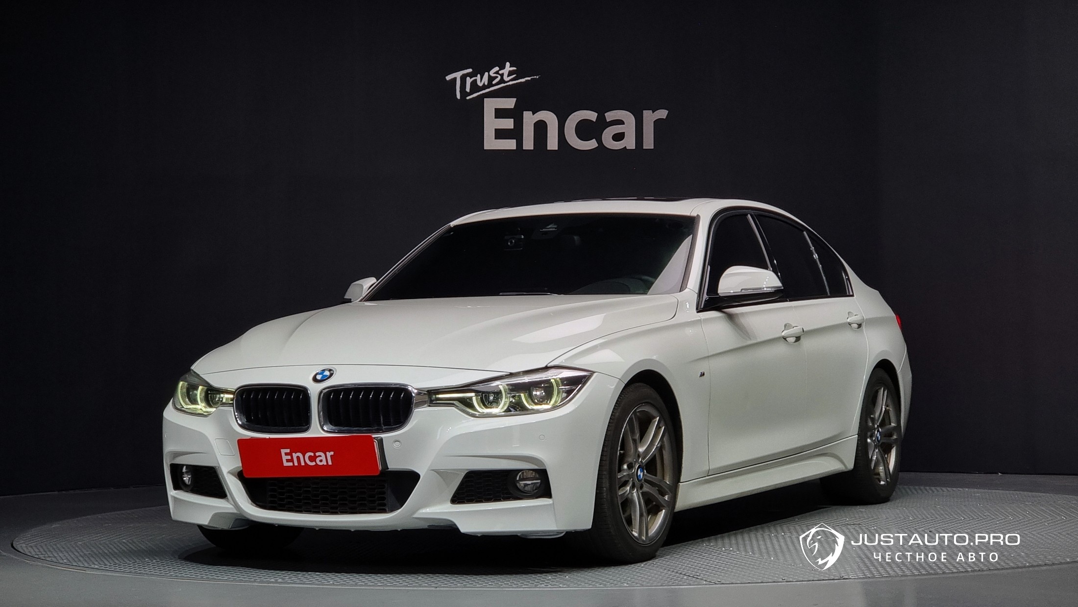 Автомобиль BMW 3-Series
