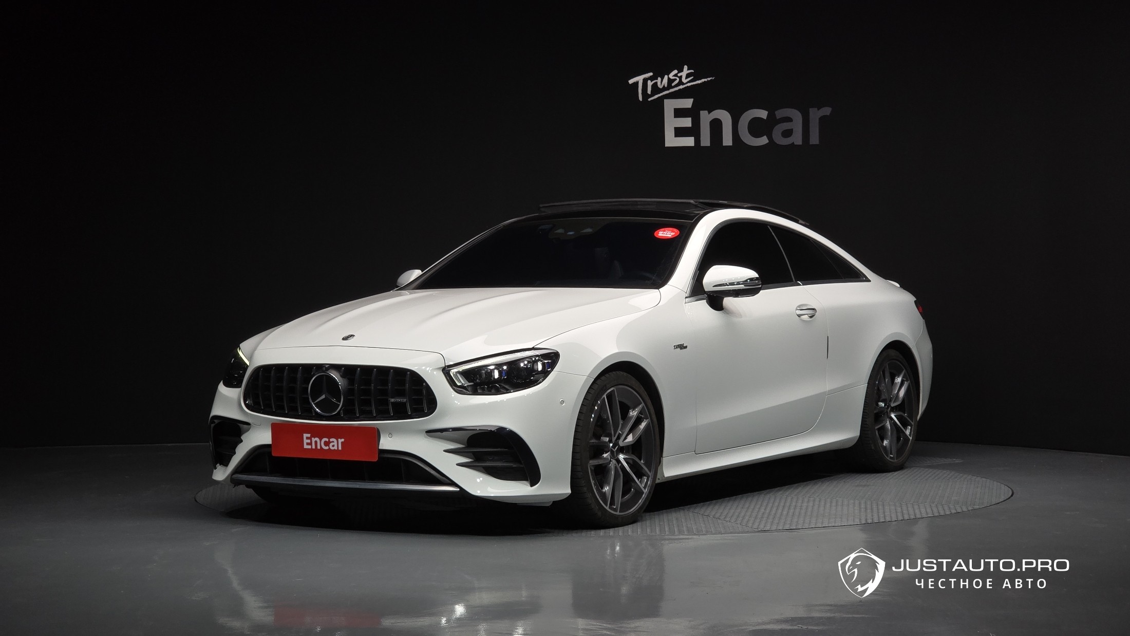 Автомобиль Mercedes-Benz E-Class
