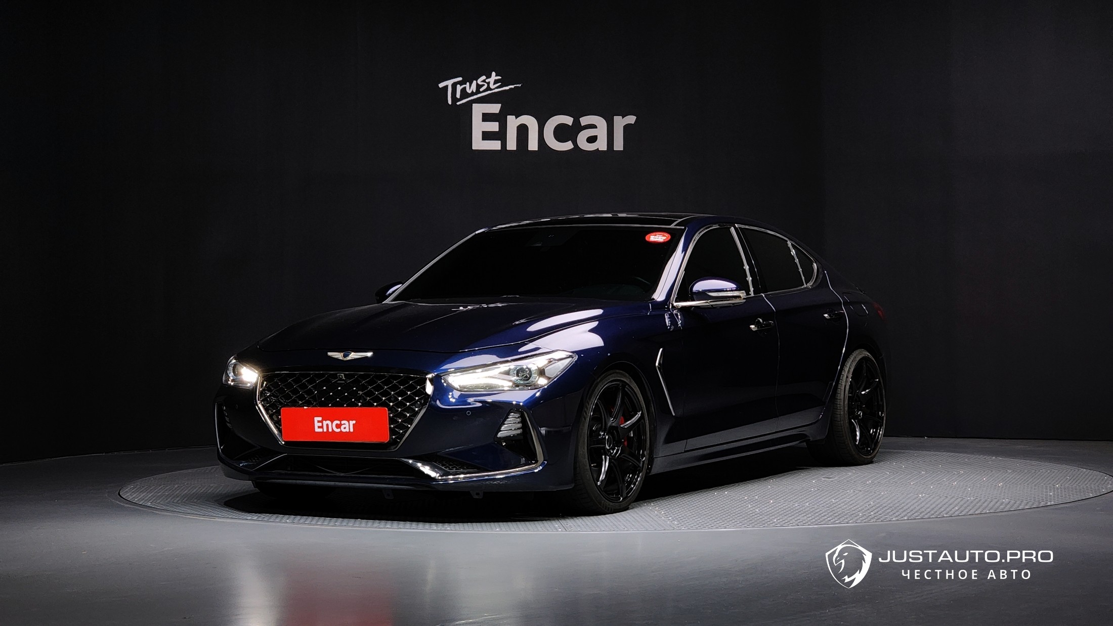 Автомобиль Genesis G70