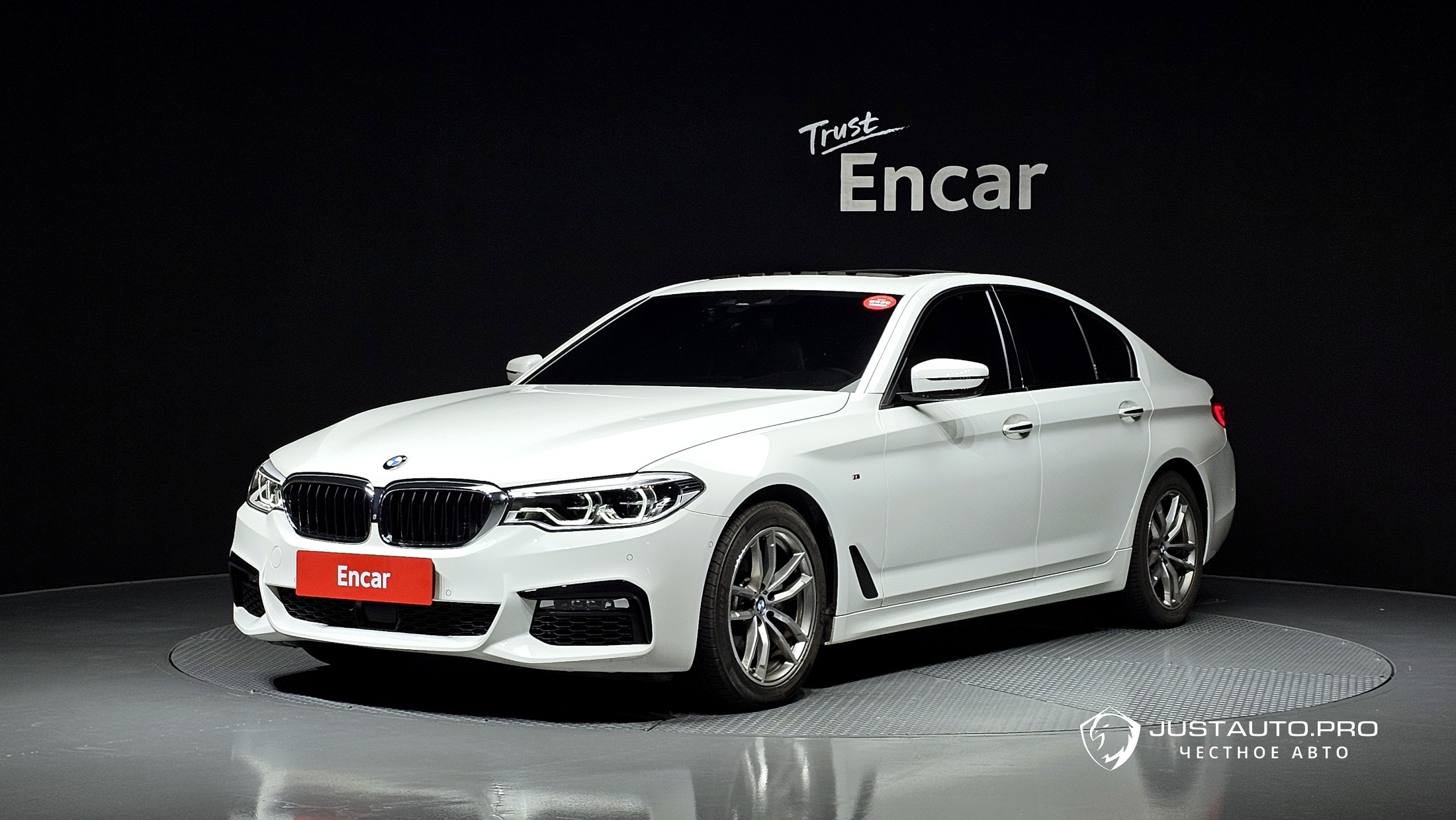 Автомобиль BMW 5-Series