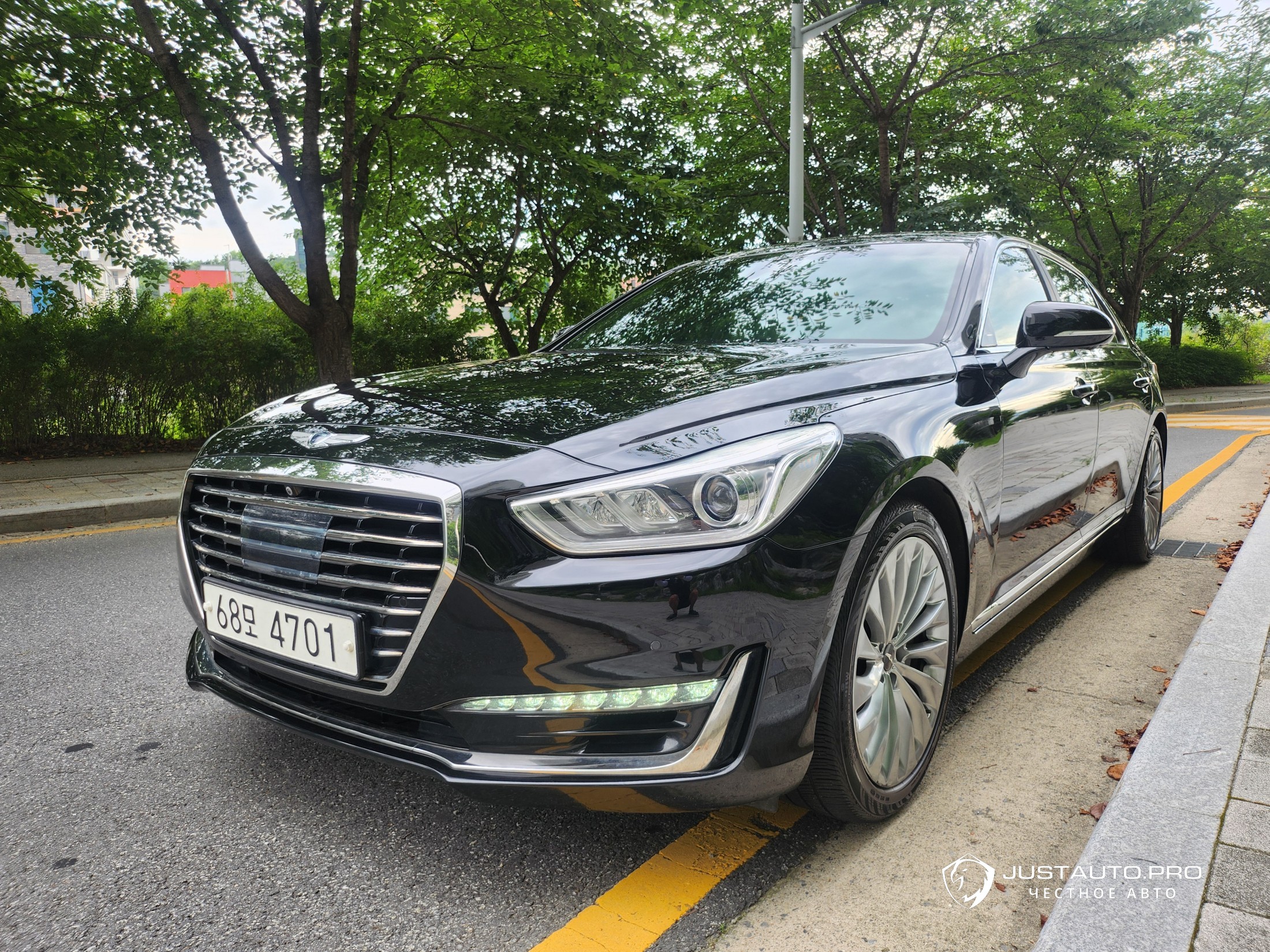 Автомобиль Genesis EQ900