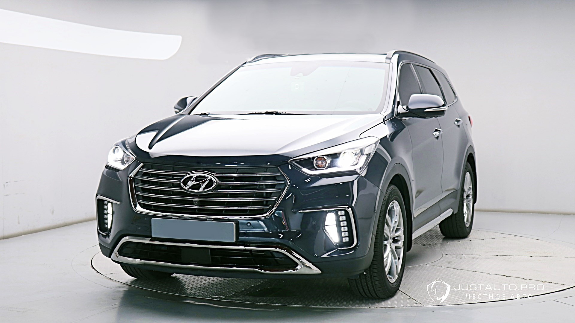 Автомобиль Hyundai Maxcruz