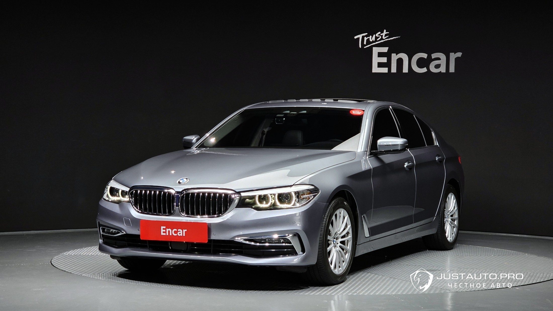 Автомобиль BMW 5-Series