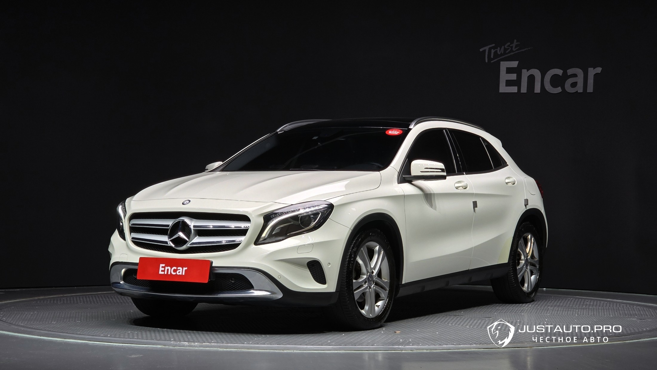 Автомобиль Mercedes-Benz GLA-Class