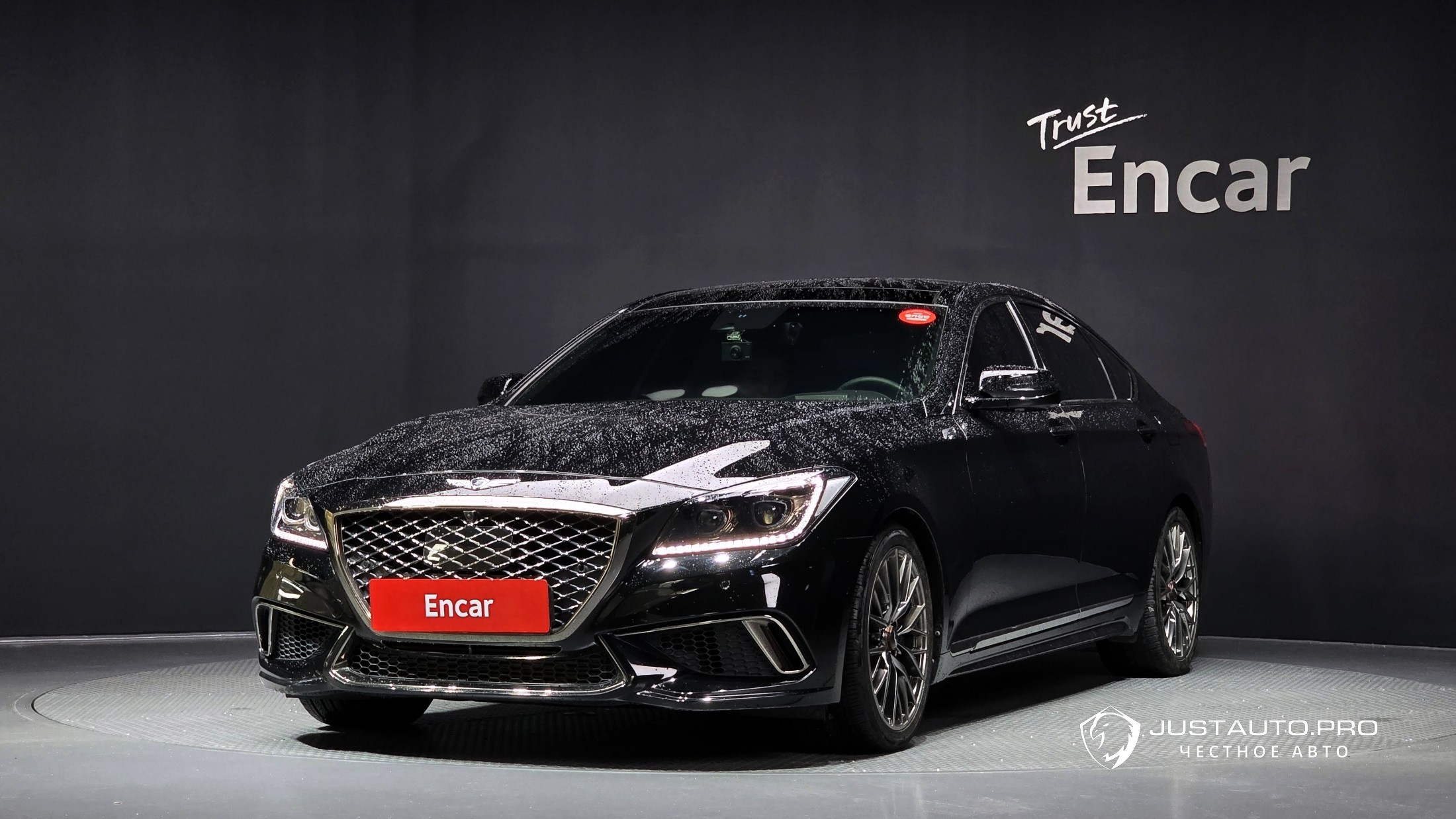 Автомобиль Genesis G80