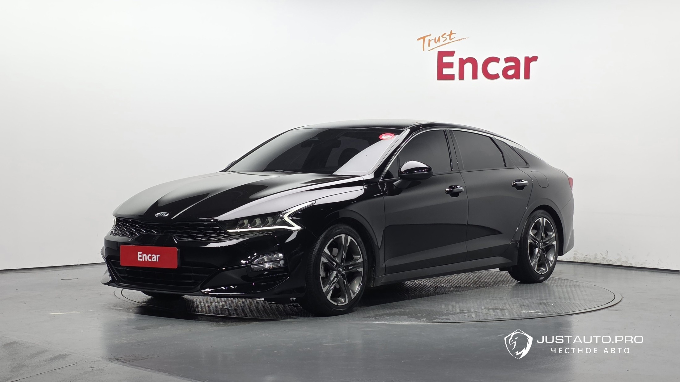 Автомобиль Kia K5
