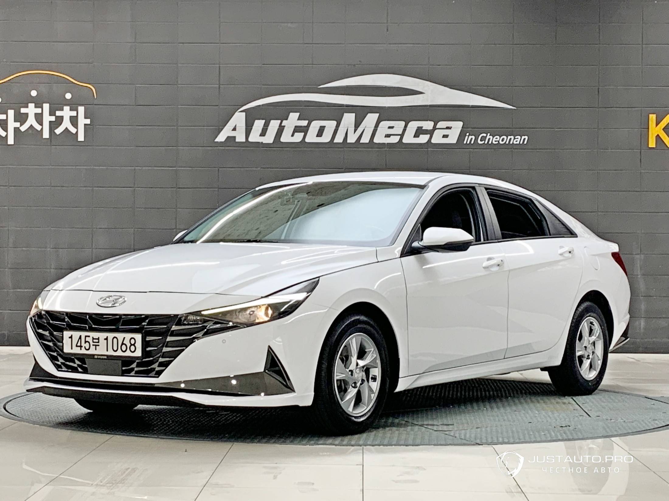 Автомобиль Hyundai AVANTE