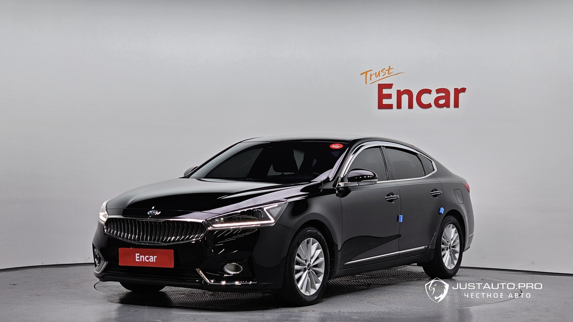 Автомобиль Kia K7