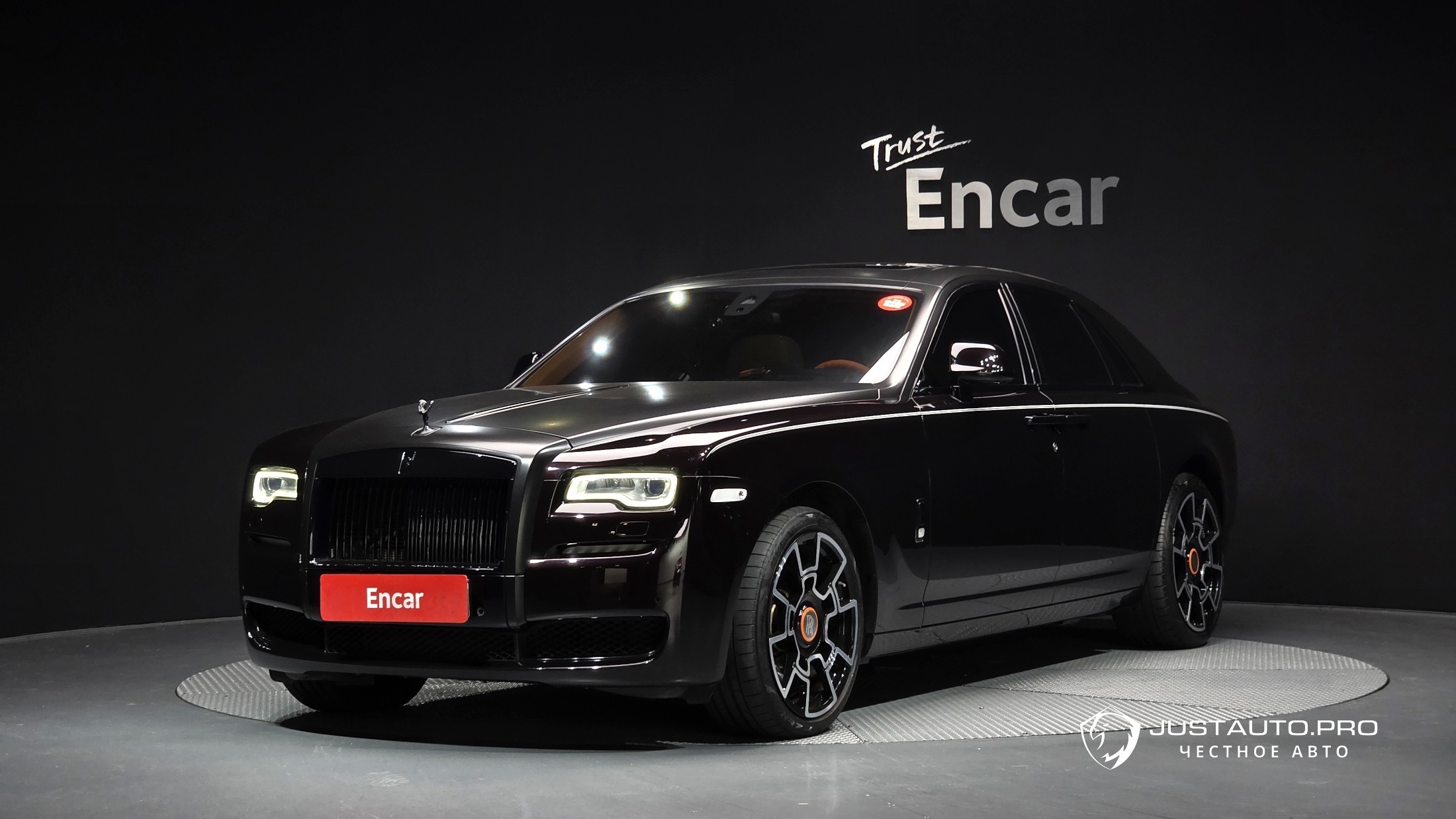 Автомобиль Rolls-Royce Ghost