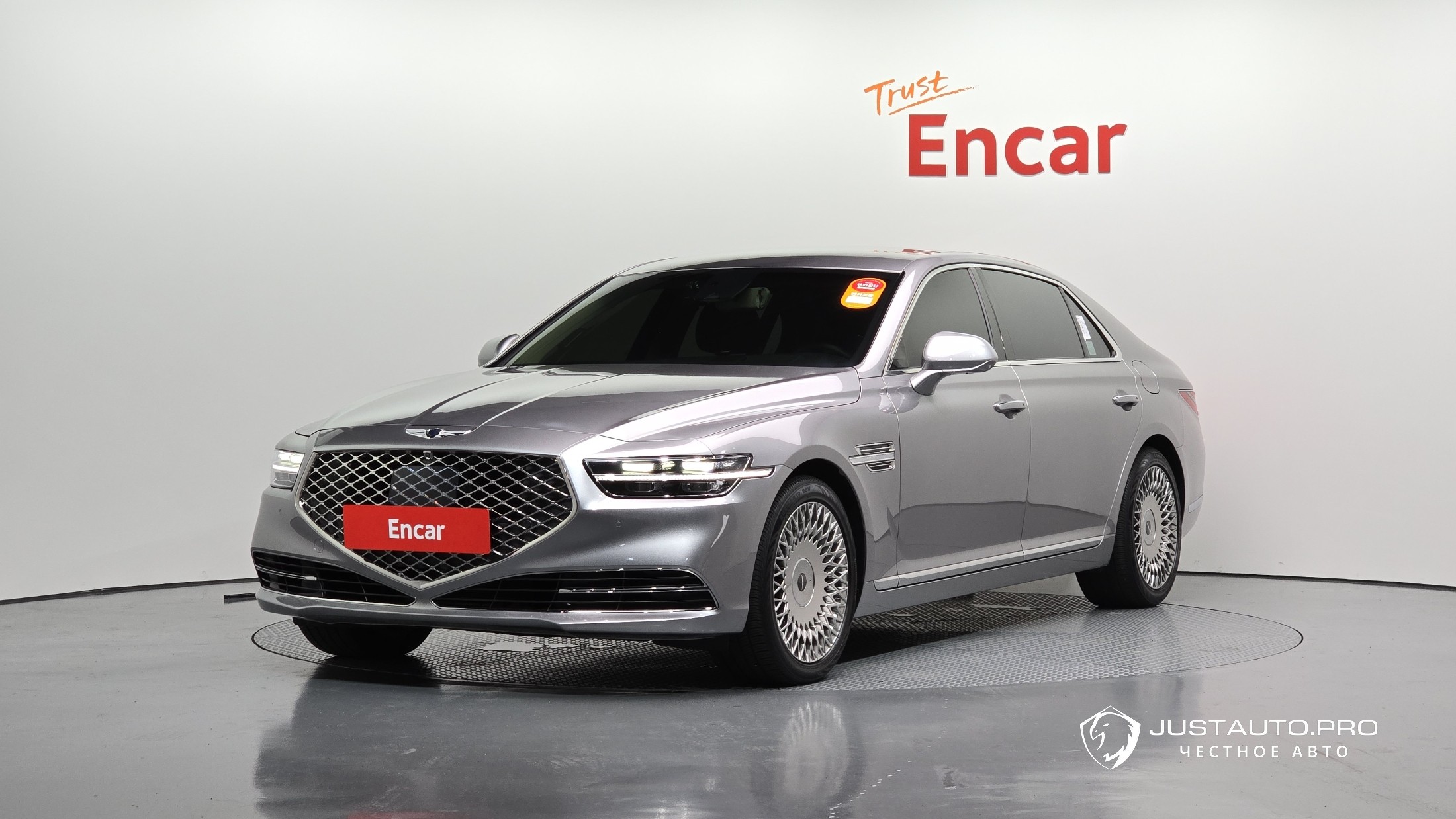 Автомобиль Genesis G90