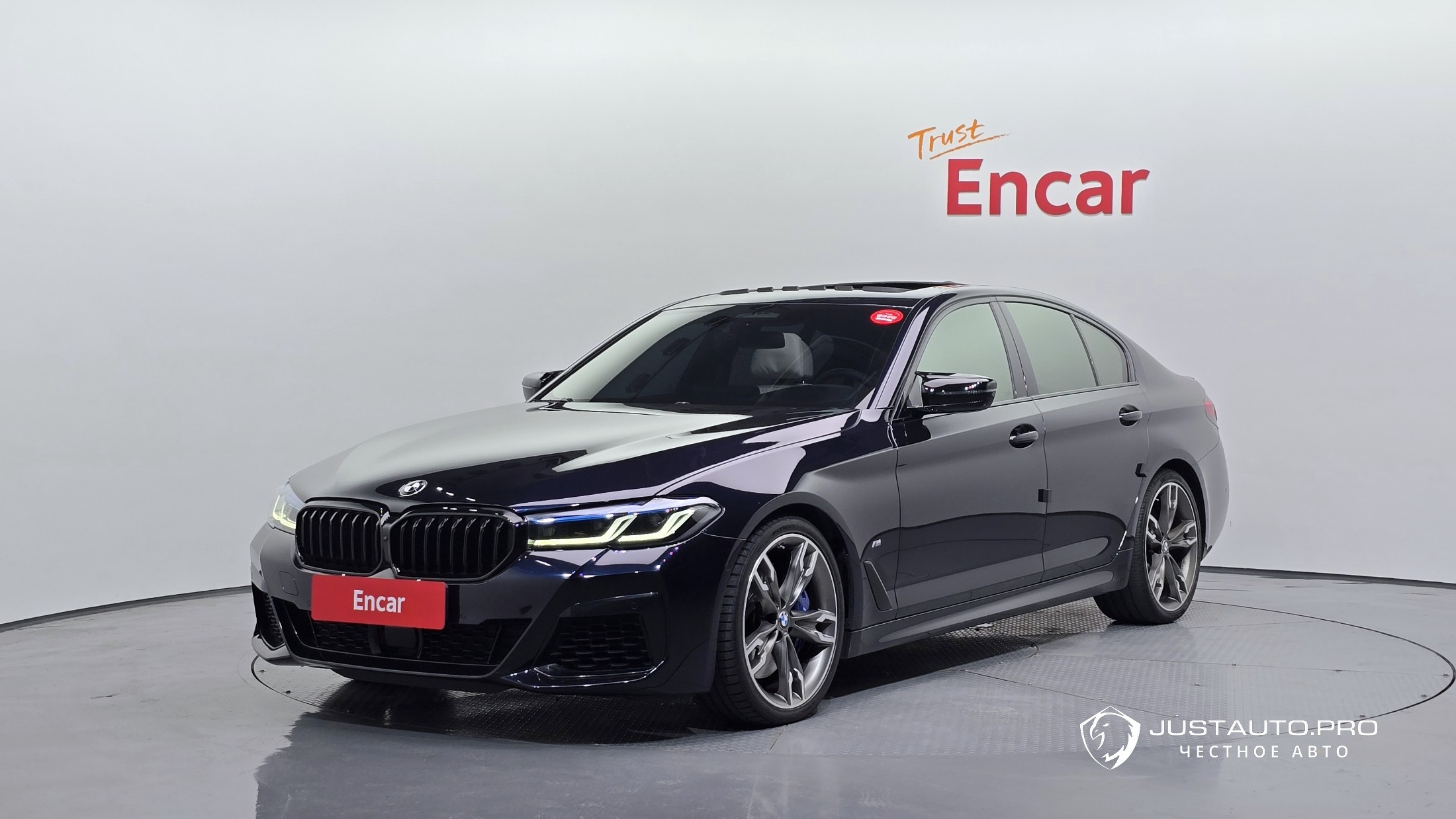 Автомобиль BMW 5-Series
