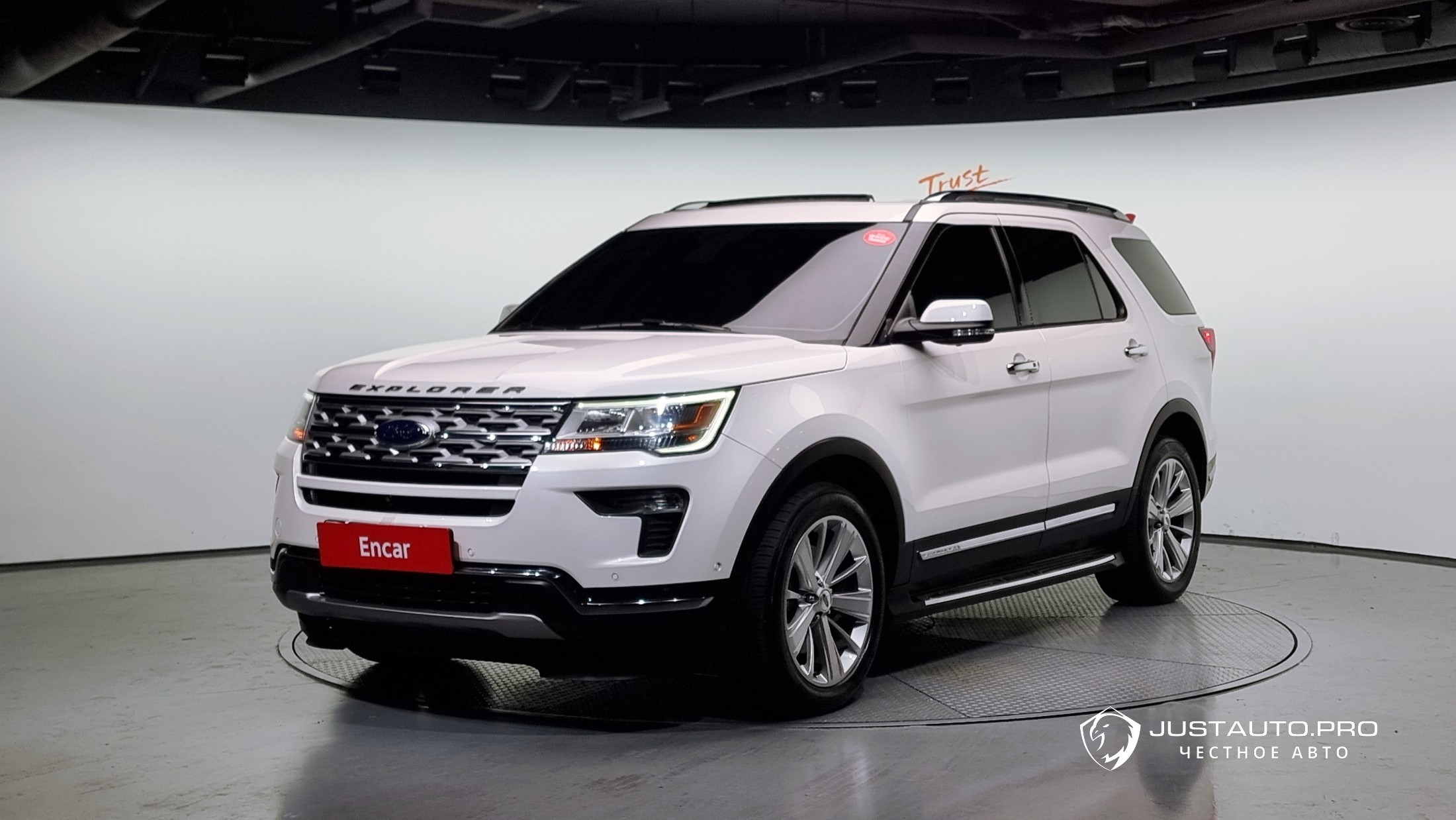 Автомобиль Ford Explorer