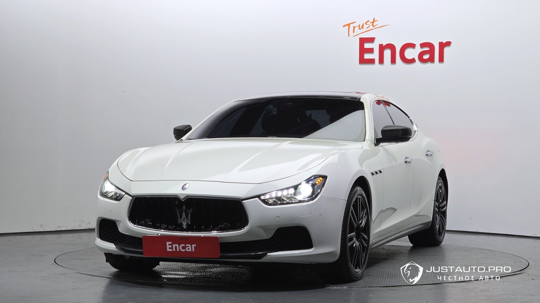Автомобиль Maserati Ghibli