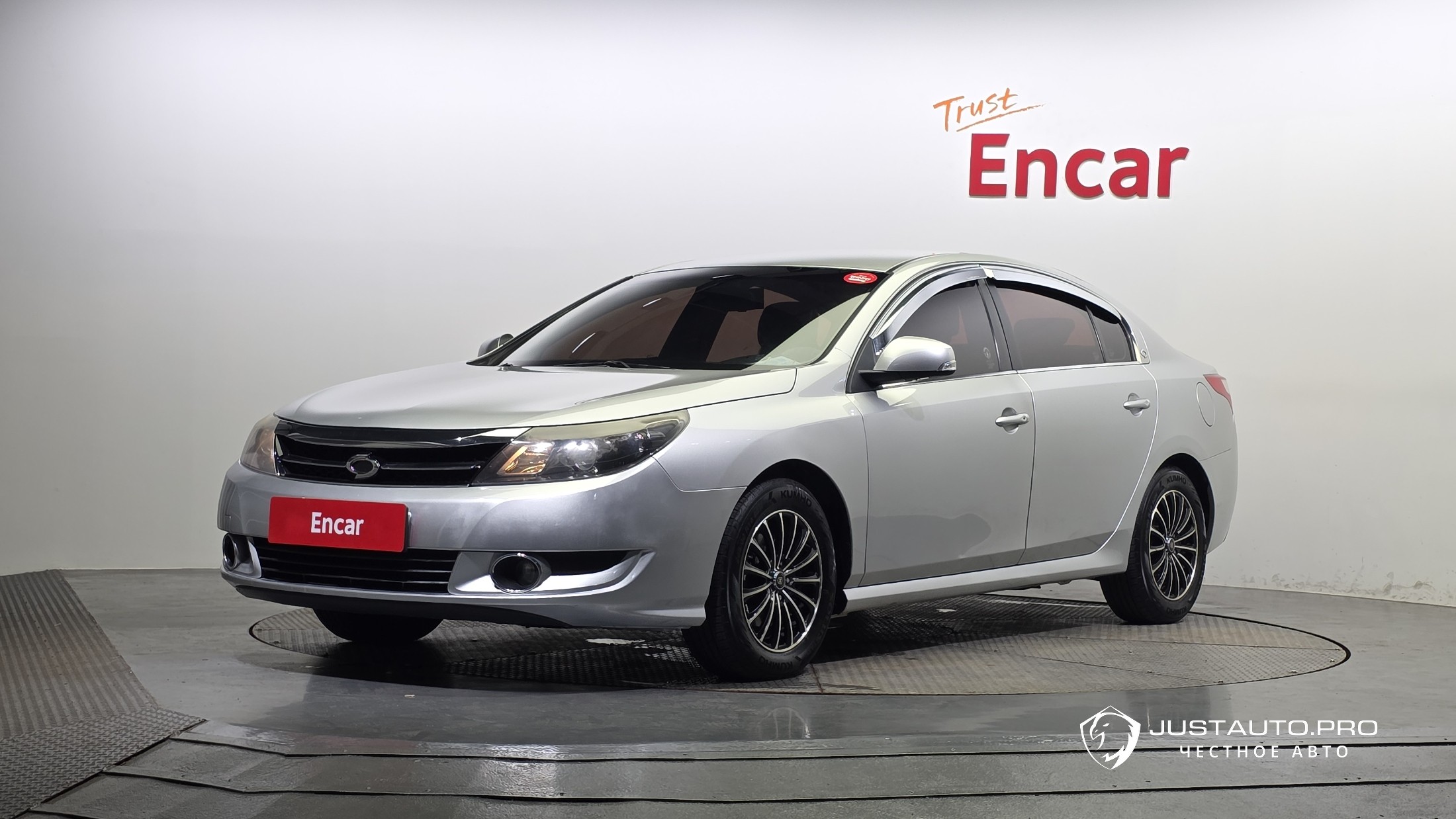 Автомобиль Renault-KoreaSamsung SM5 
