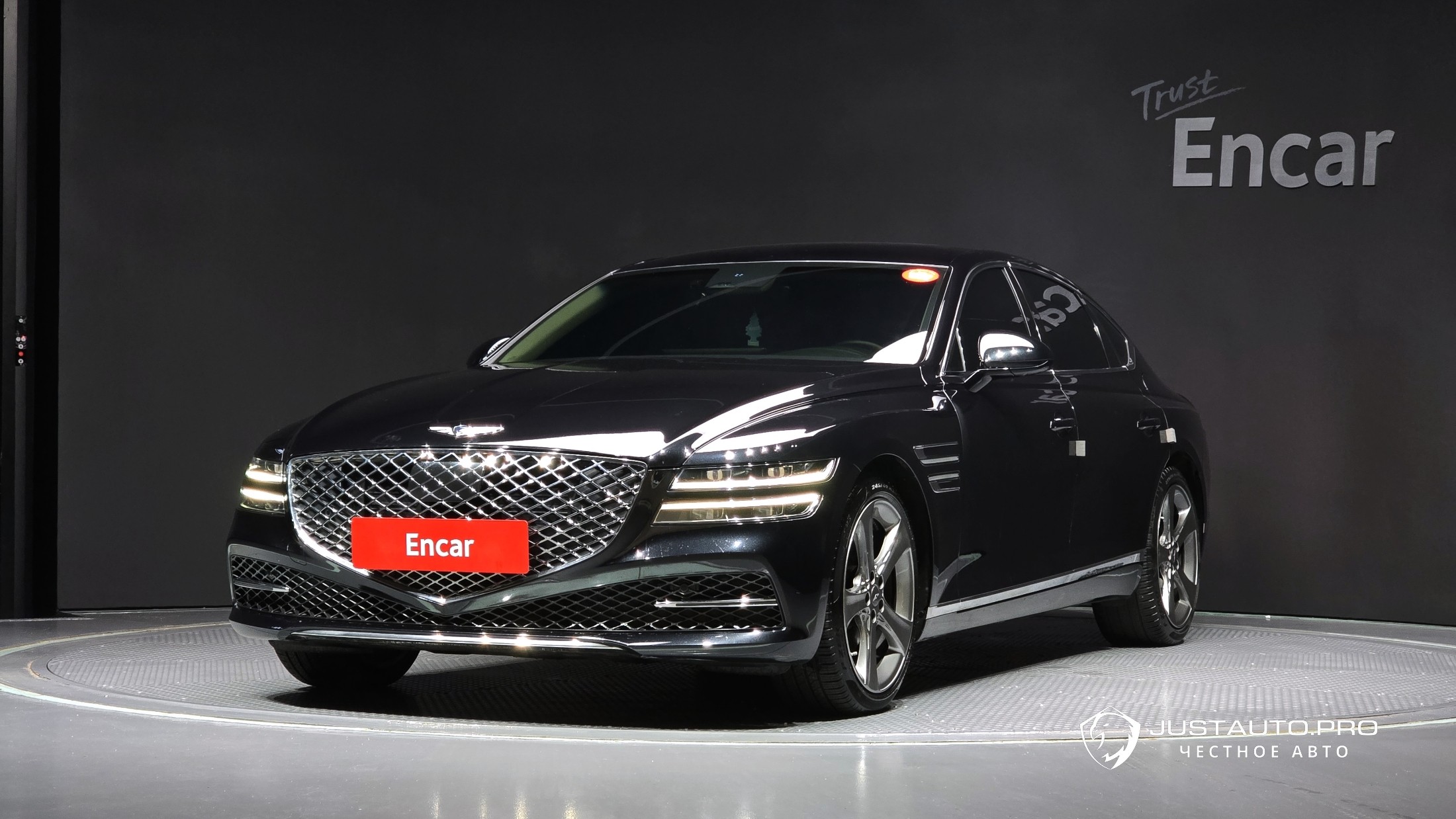 Автомобиль Genesis G80