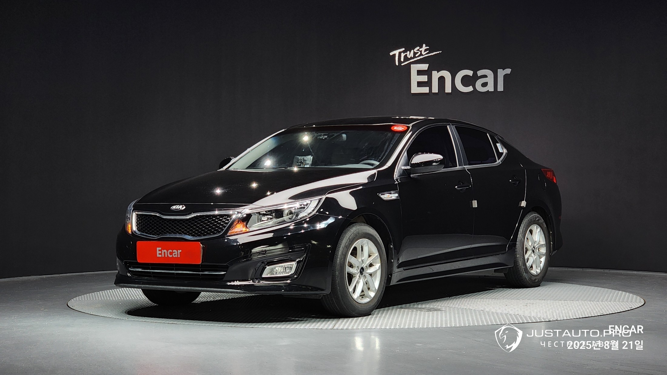 Автомобиль Kia K5