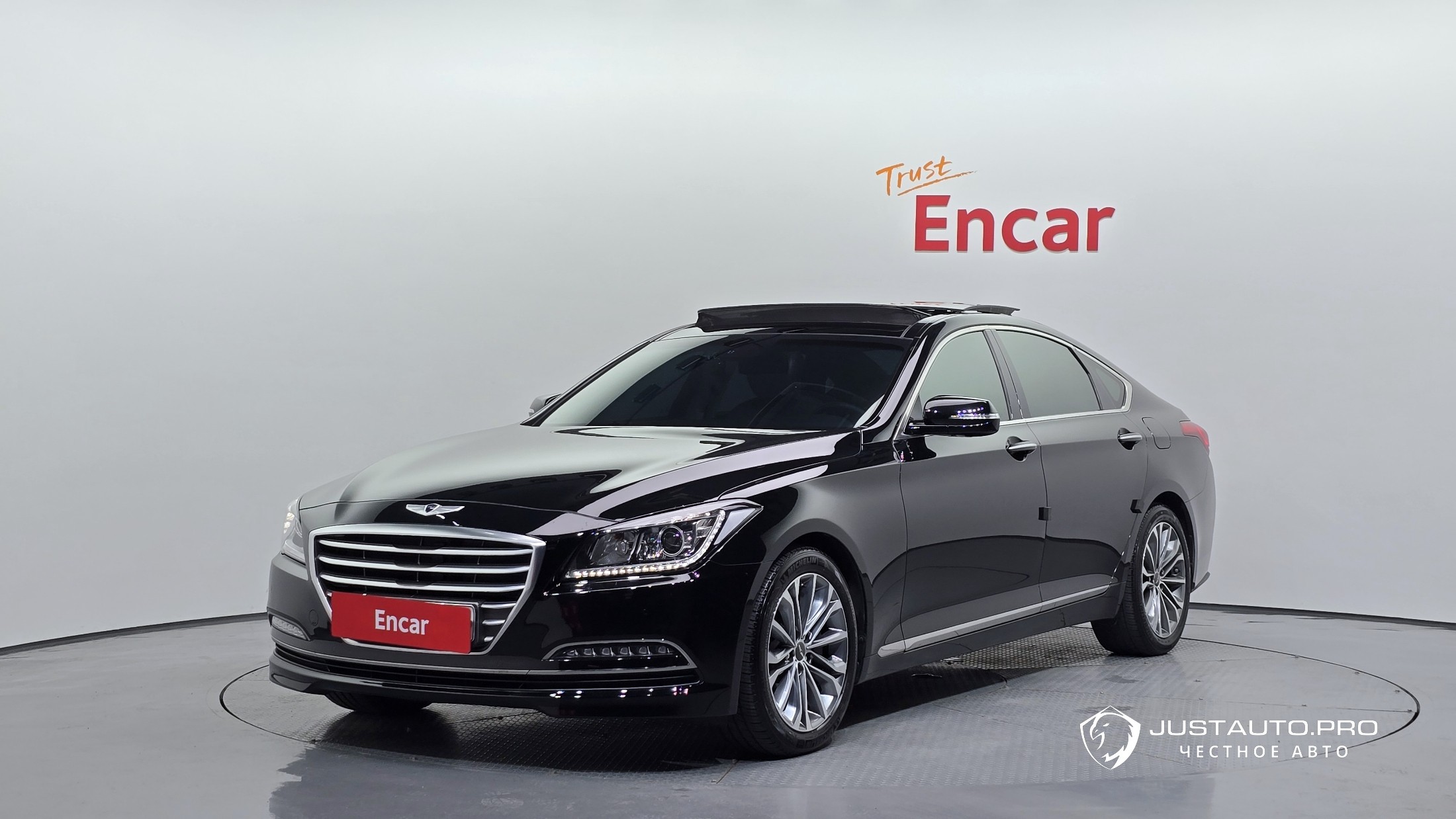 Автомобиль Hyundai Genesis