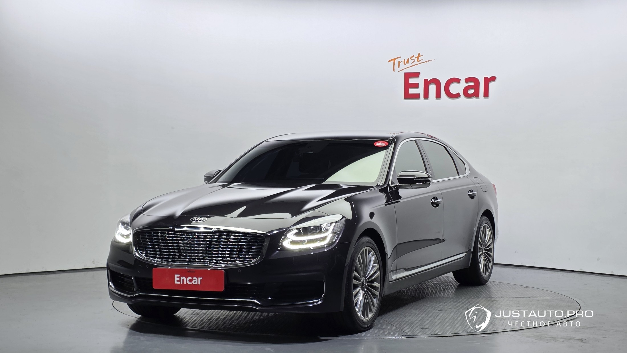 Автомобиль Kia K9