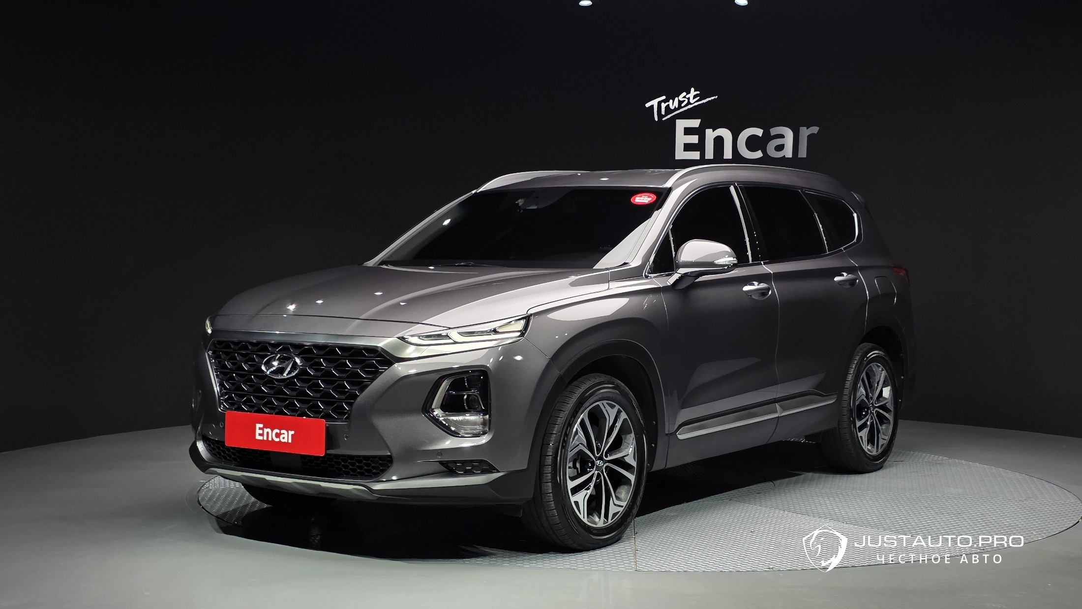 Автомобиль Hyundai Santafe