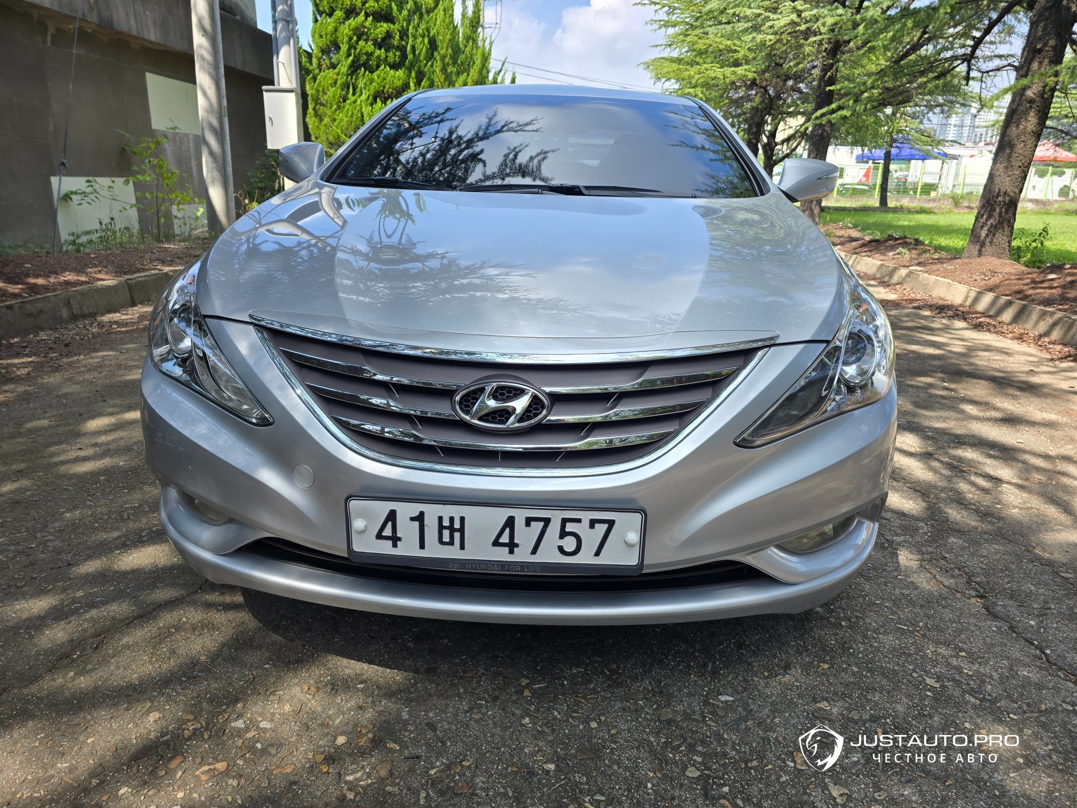 Автомобиль Hyundai Sonata