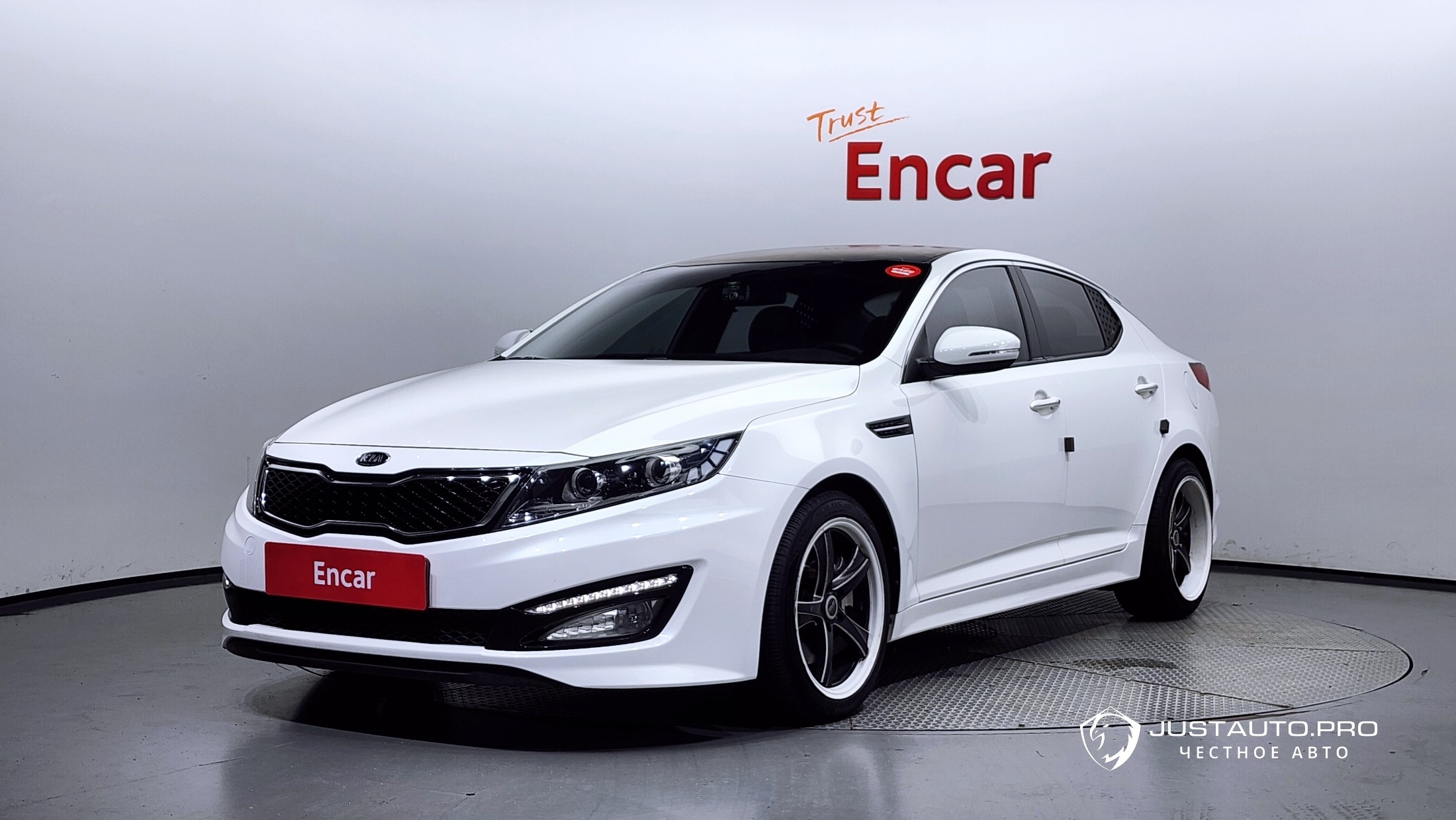Автомобиль Kia K5