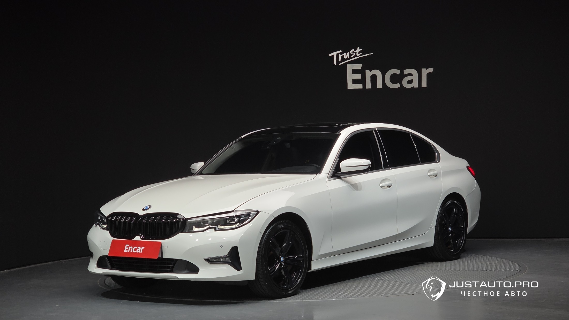 Автомобиль BMW 3-Series