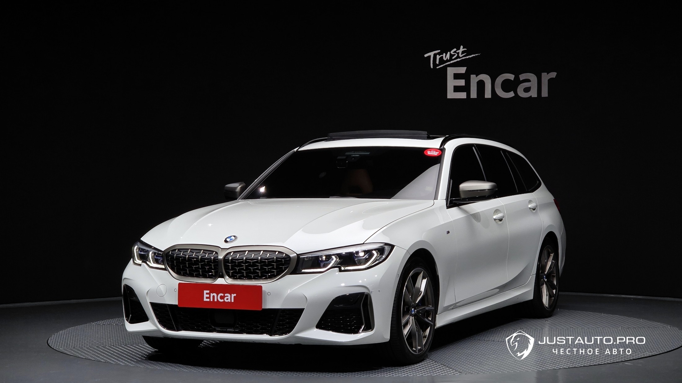 Автомобиль BMW 3-Series