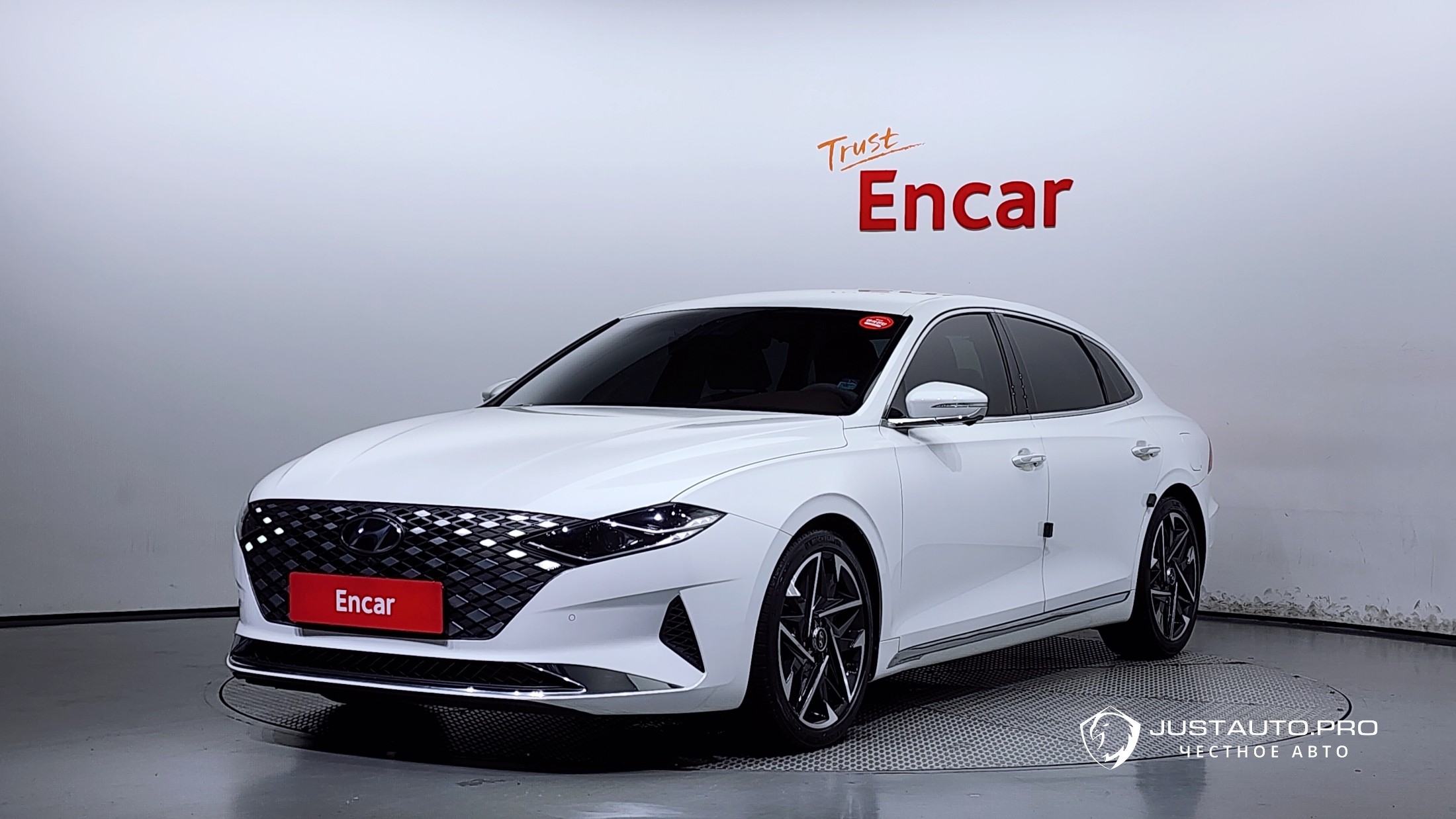 Автомобиль Hyundai Grandeur