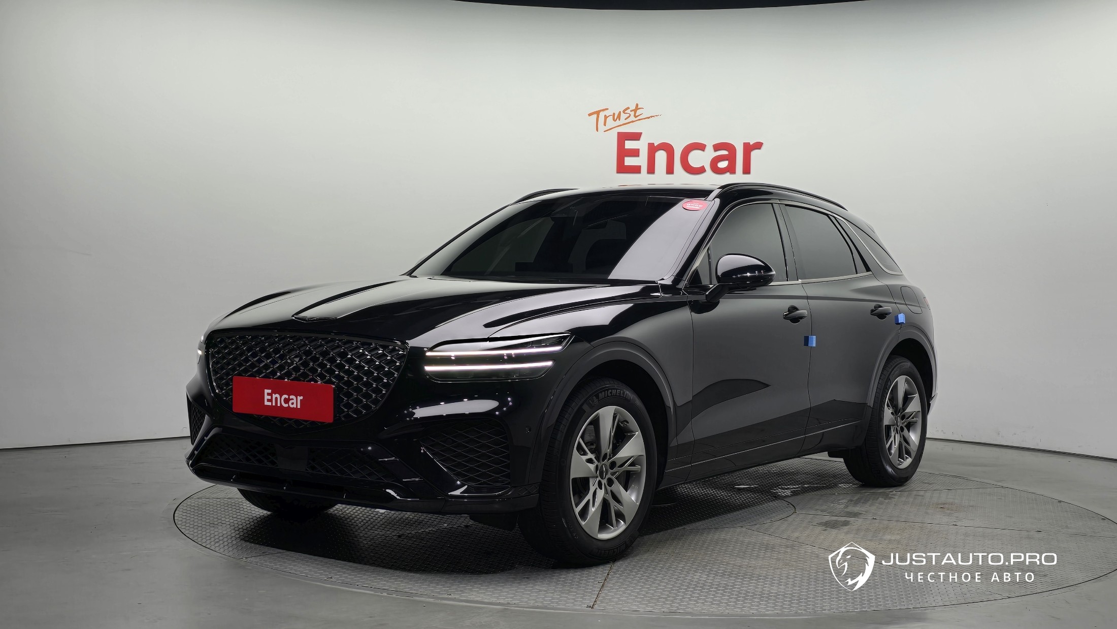 Автомобиль Genesis GV70