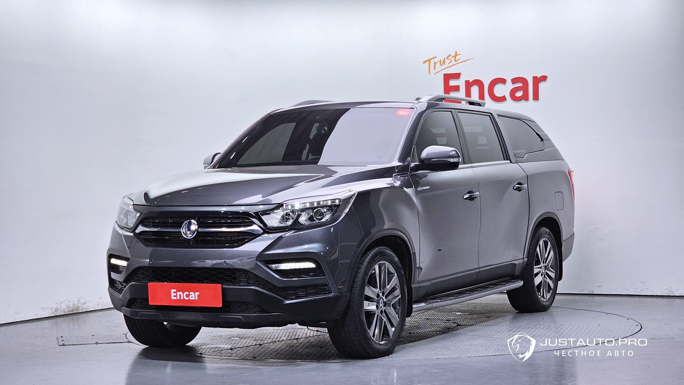 Автомобиль KG_Mobility_Ssangyong Rexton