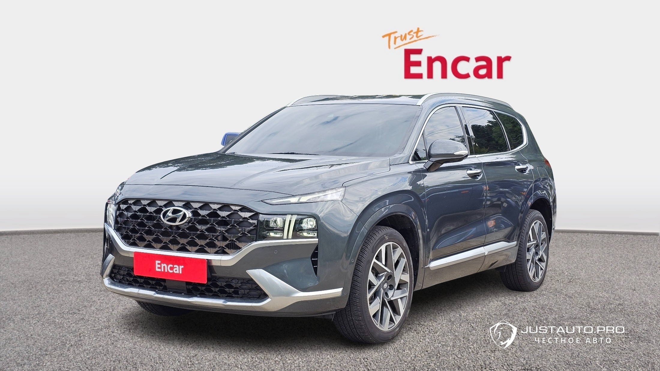 Автомобиль Hyundai Santafe