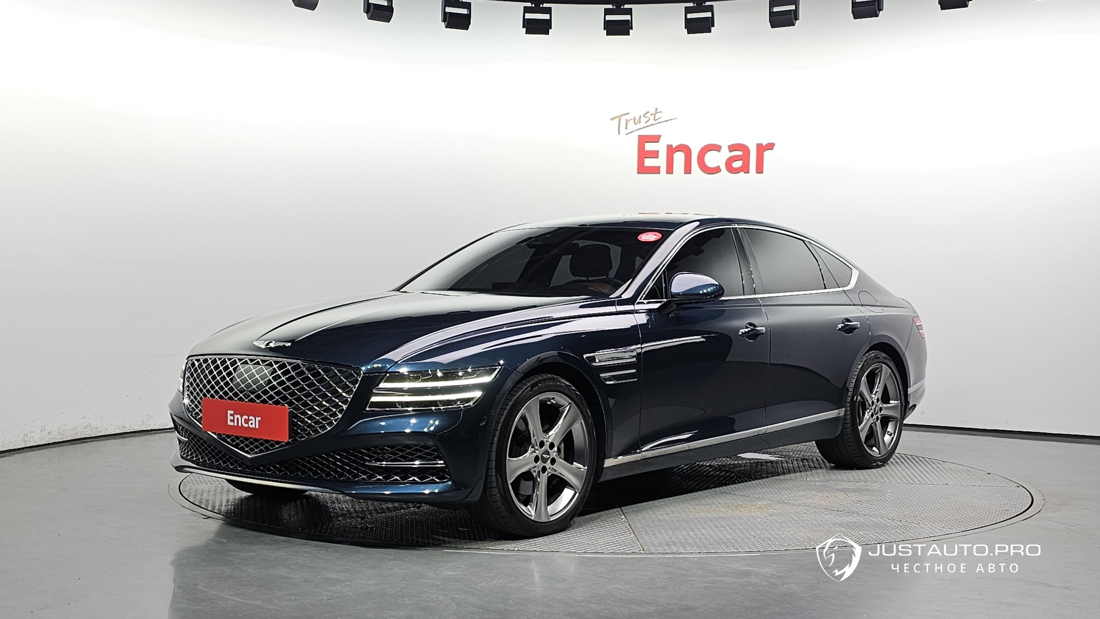 Автомобиль Genesis G80