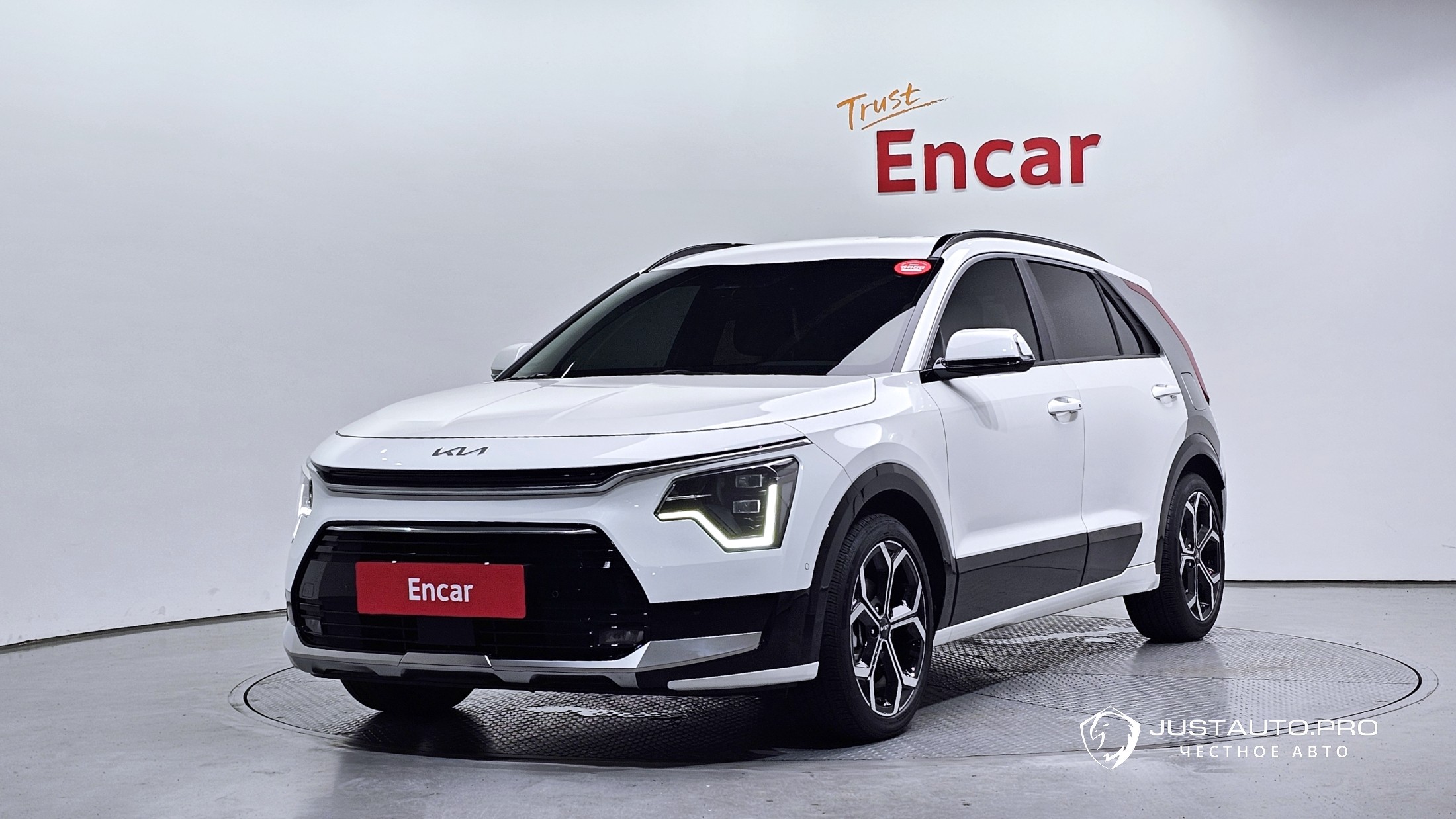 Автомобиль Kia Niro