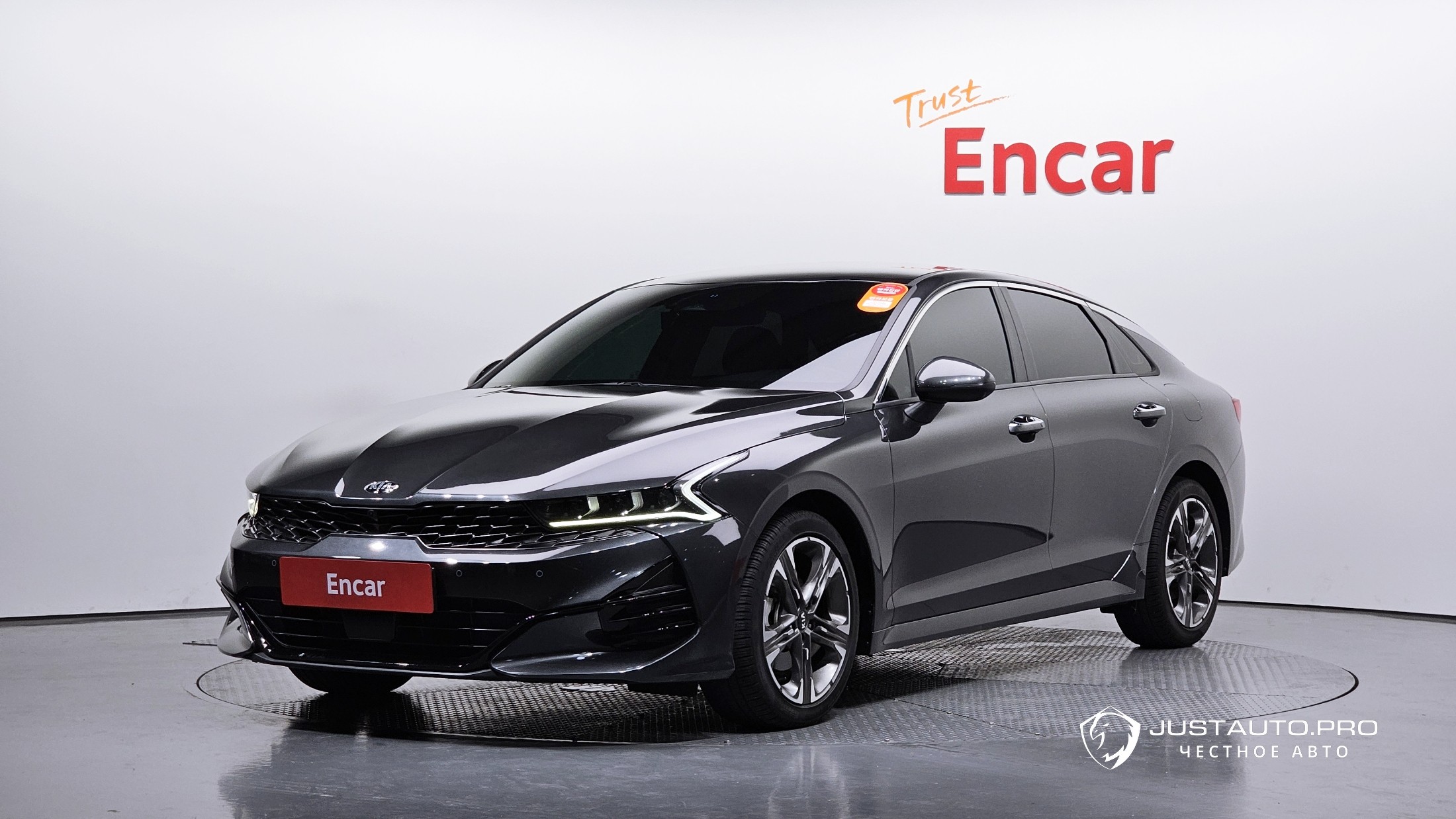Автомобиль Kia K5
