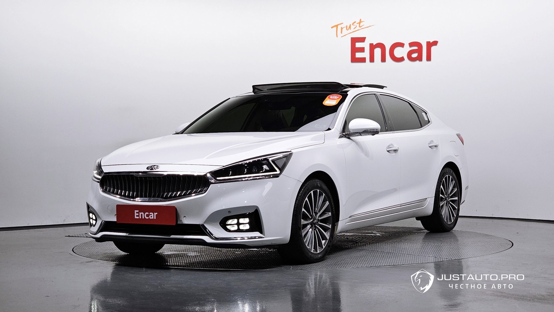 Автомобиль Kia K7