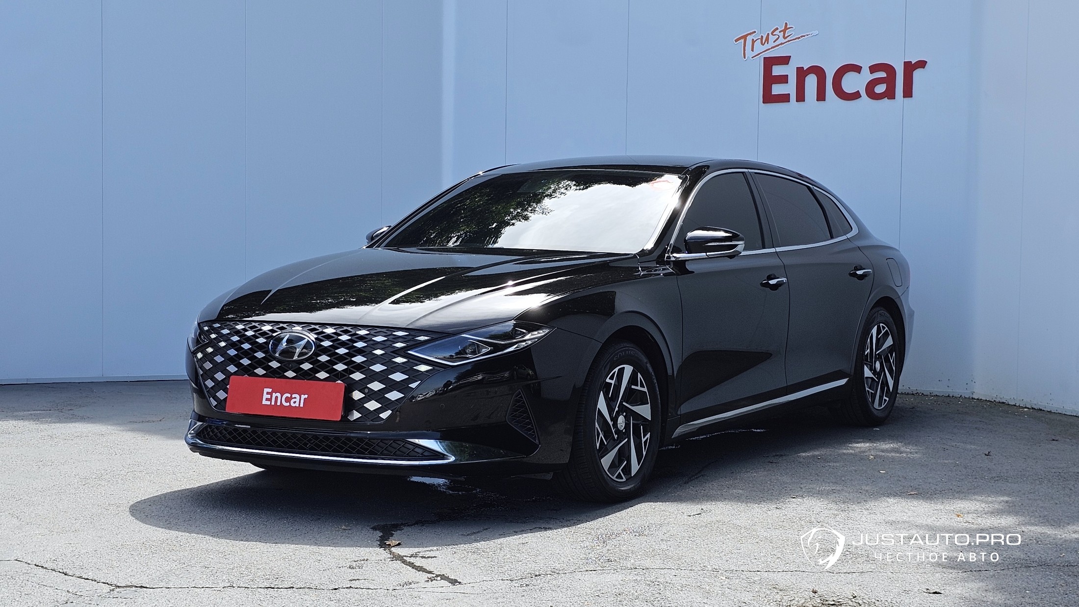 Автомобиль Hyundai Grandeur