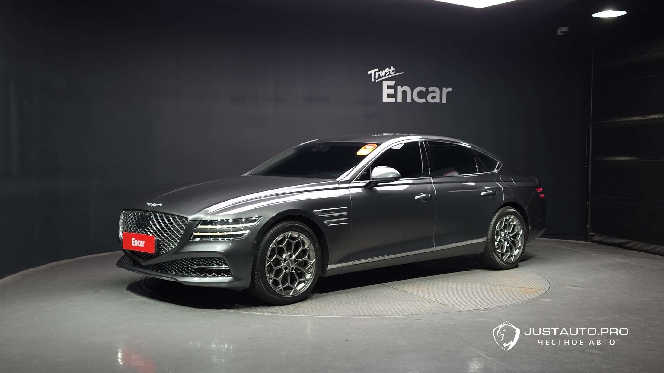 Автомобиль Genesis G80