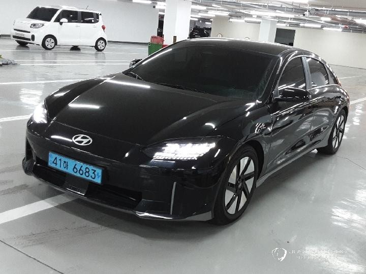 Автомобиль Hyundai Ioniq6