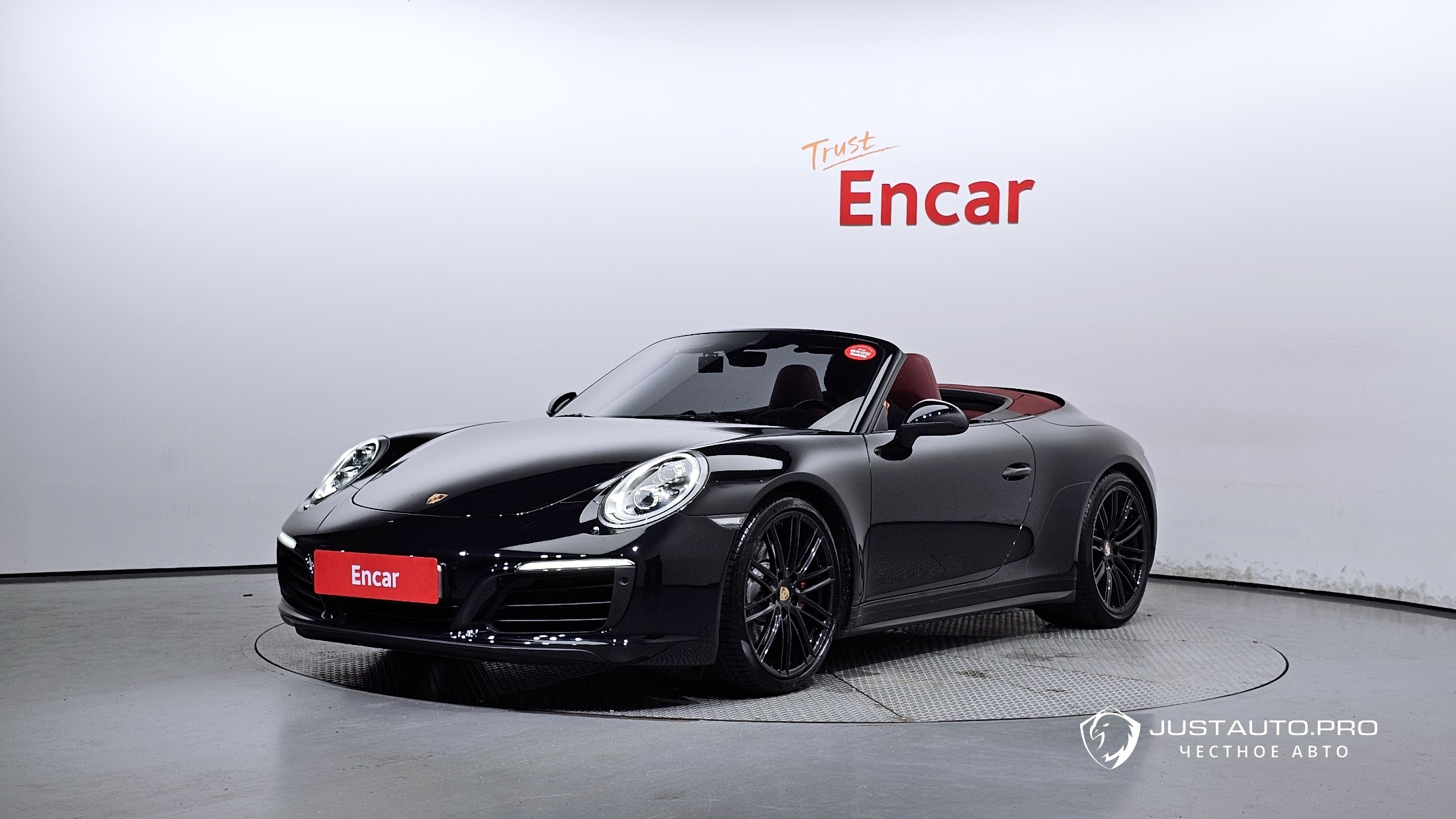 Автомобиль Porsche 911