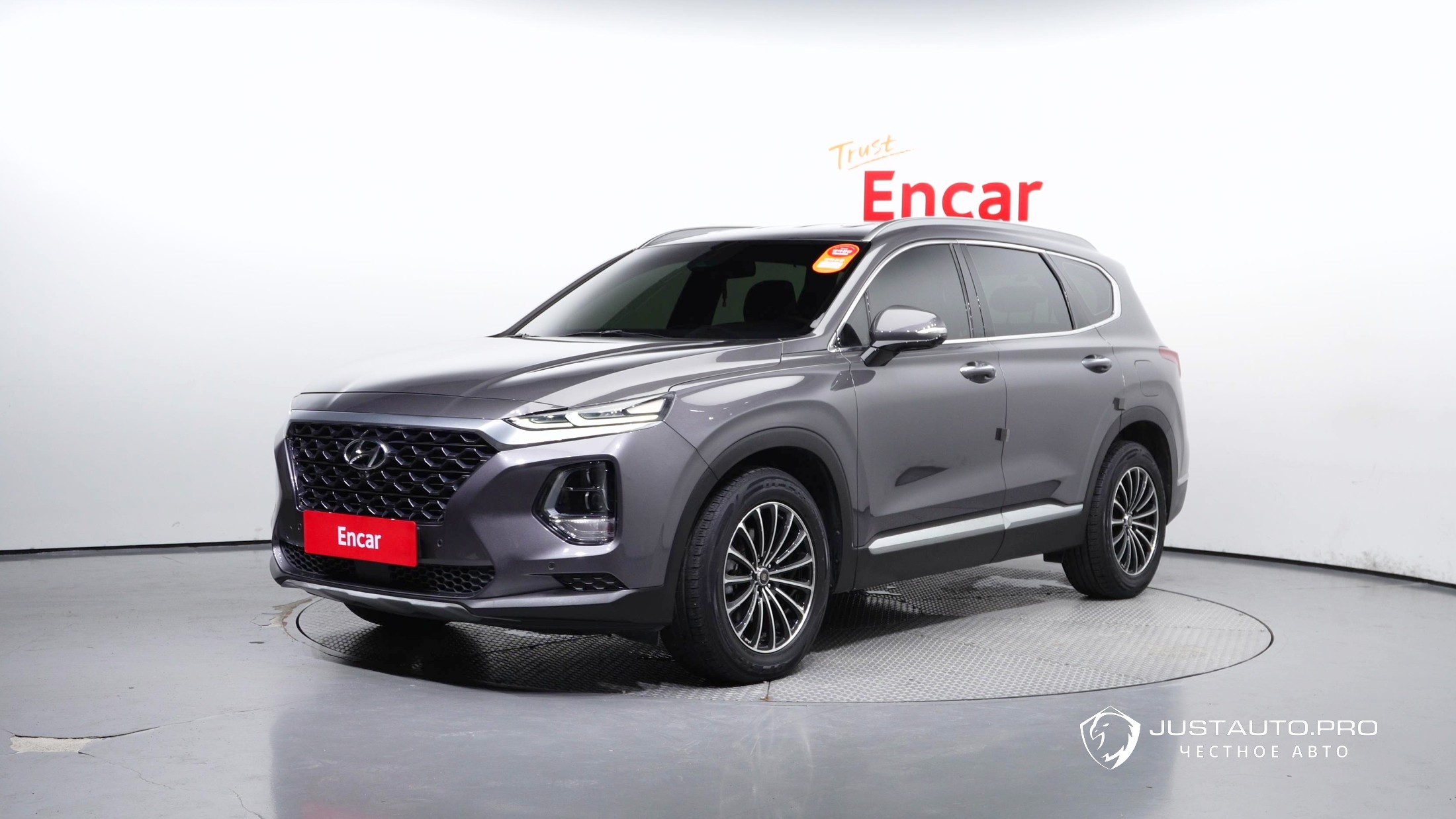 Автомобиль Hyundai Santafe