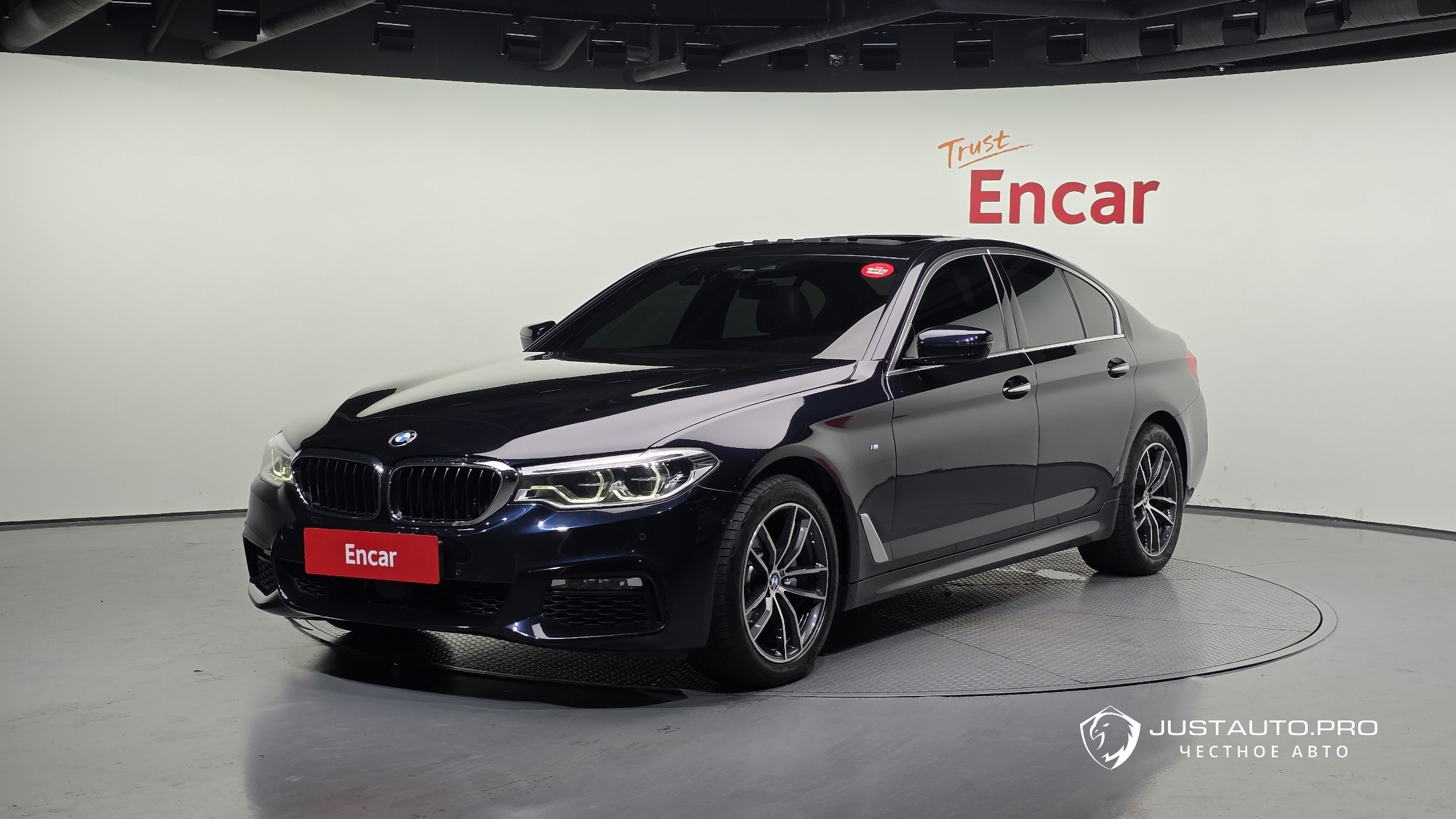 Автомобиль BMW 5-Series