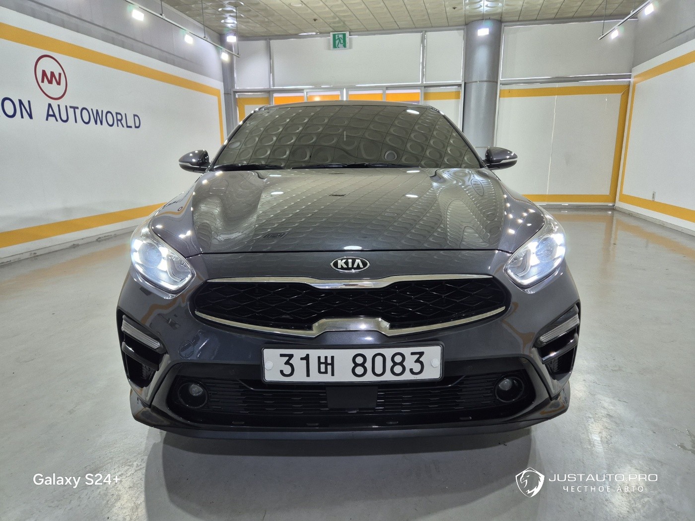 Автомобиль Kia K3
