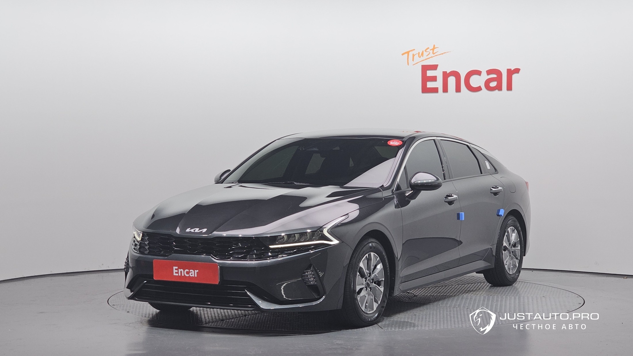 Автомобиль Kia K5