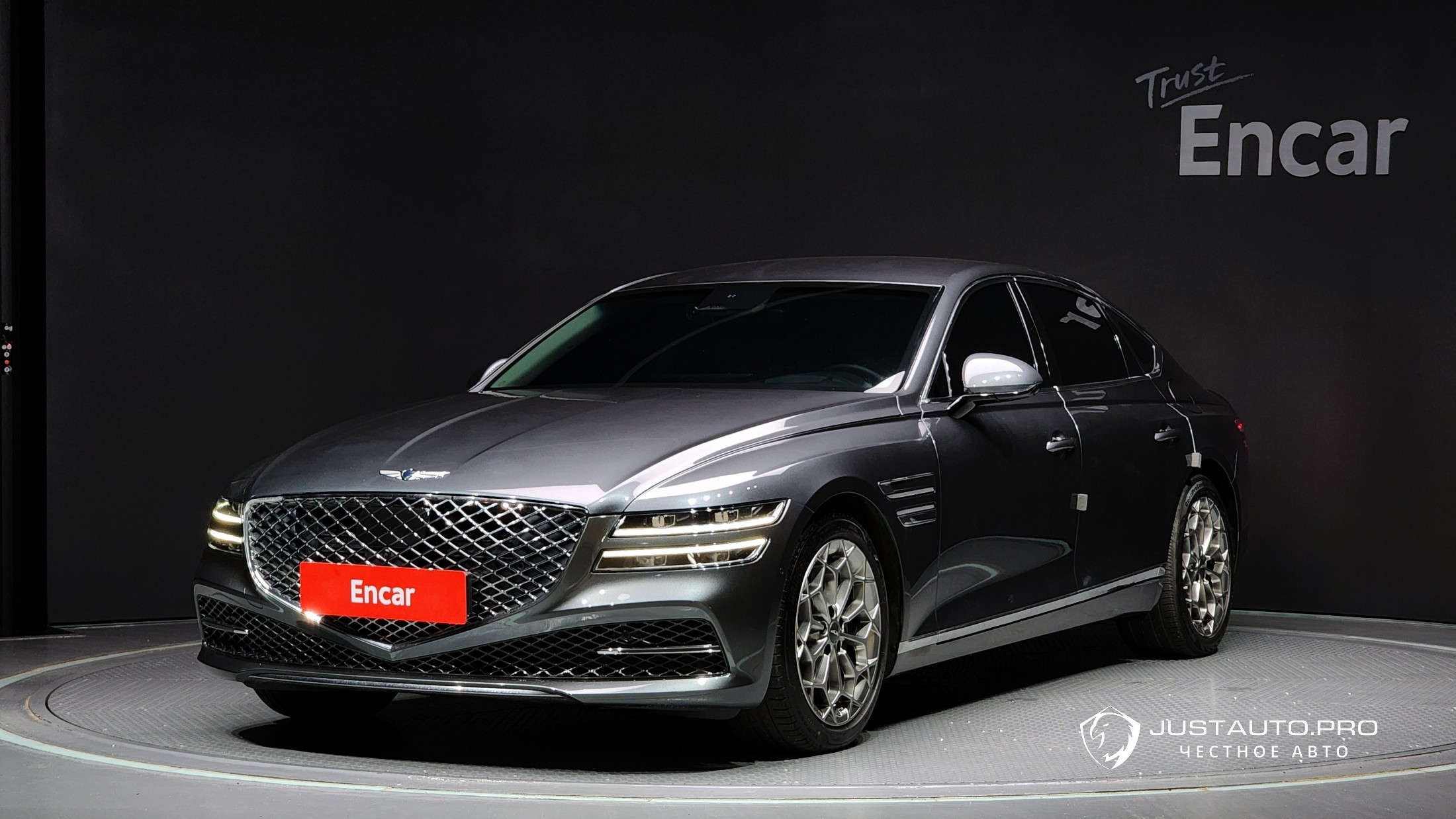Автомобиль Genesis G80